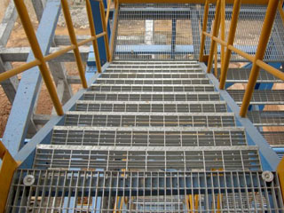 鋼格板貨架 鋼格板貨架